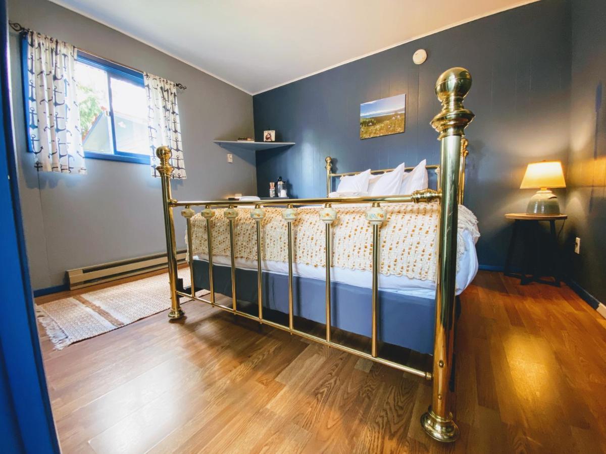 Flathead Lake Resort Woods Bay ภายนอก รูปภาพ