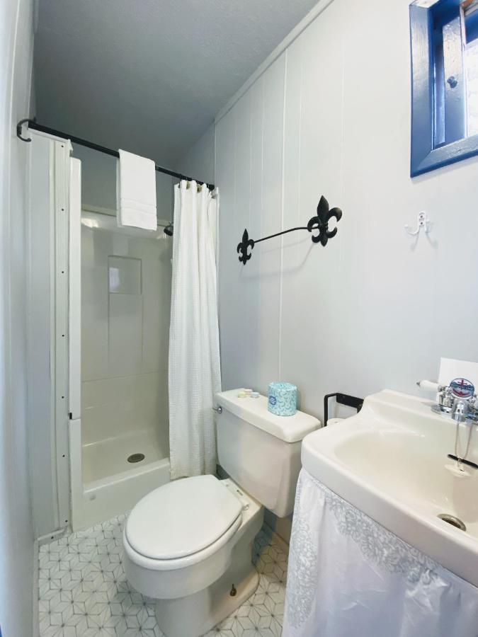 Flathead Lake Resort Woods Bay ภายนอก รูปภาพ