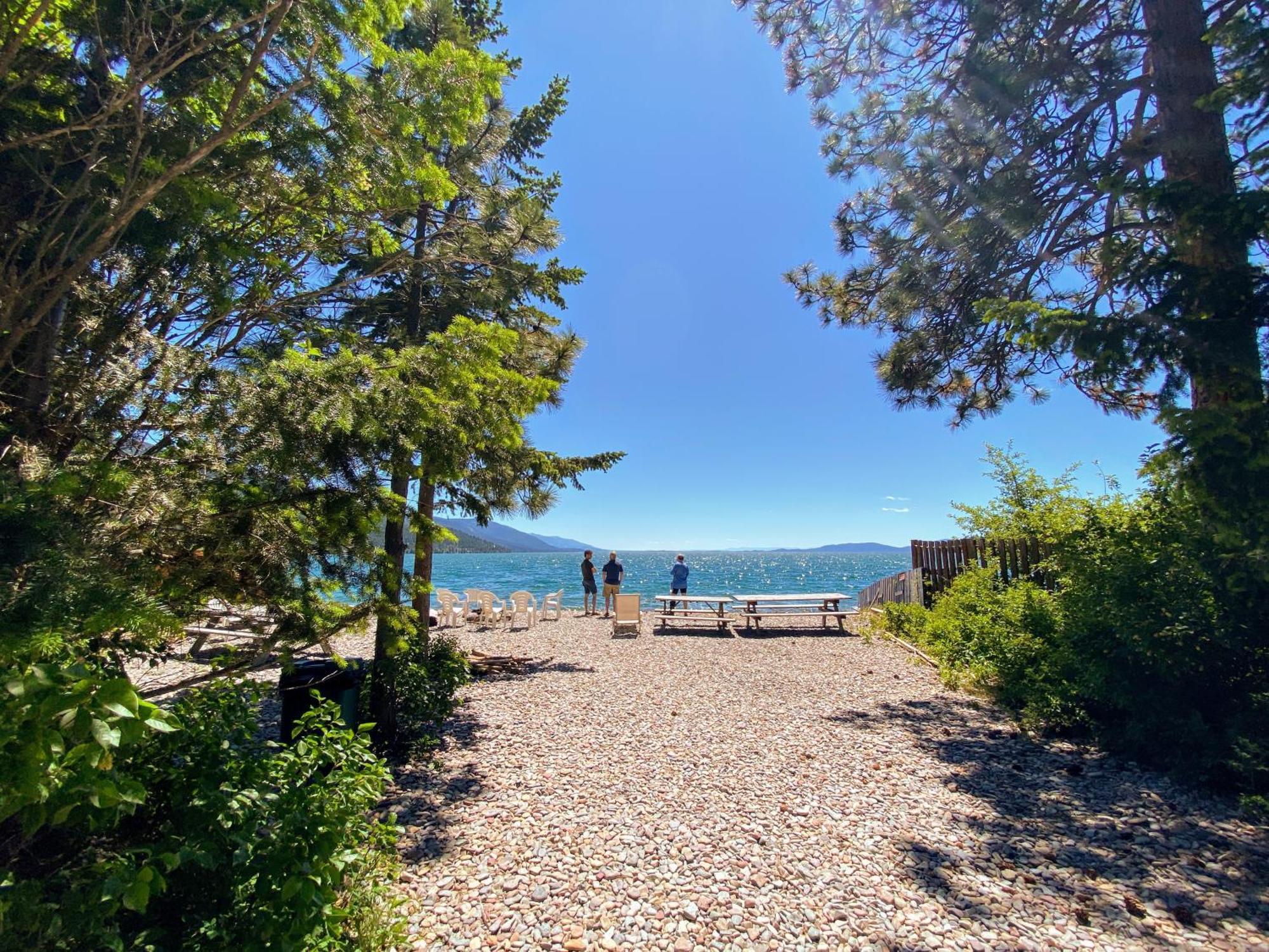 Flathead Lake Resort Woods Bay ภายนอก รูปภาพ