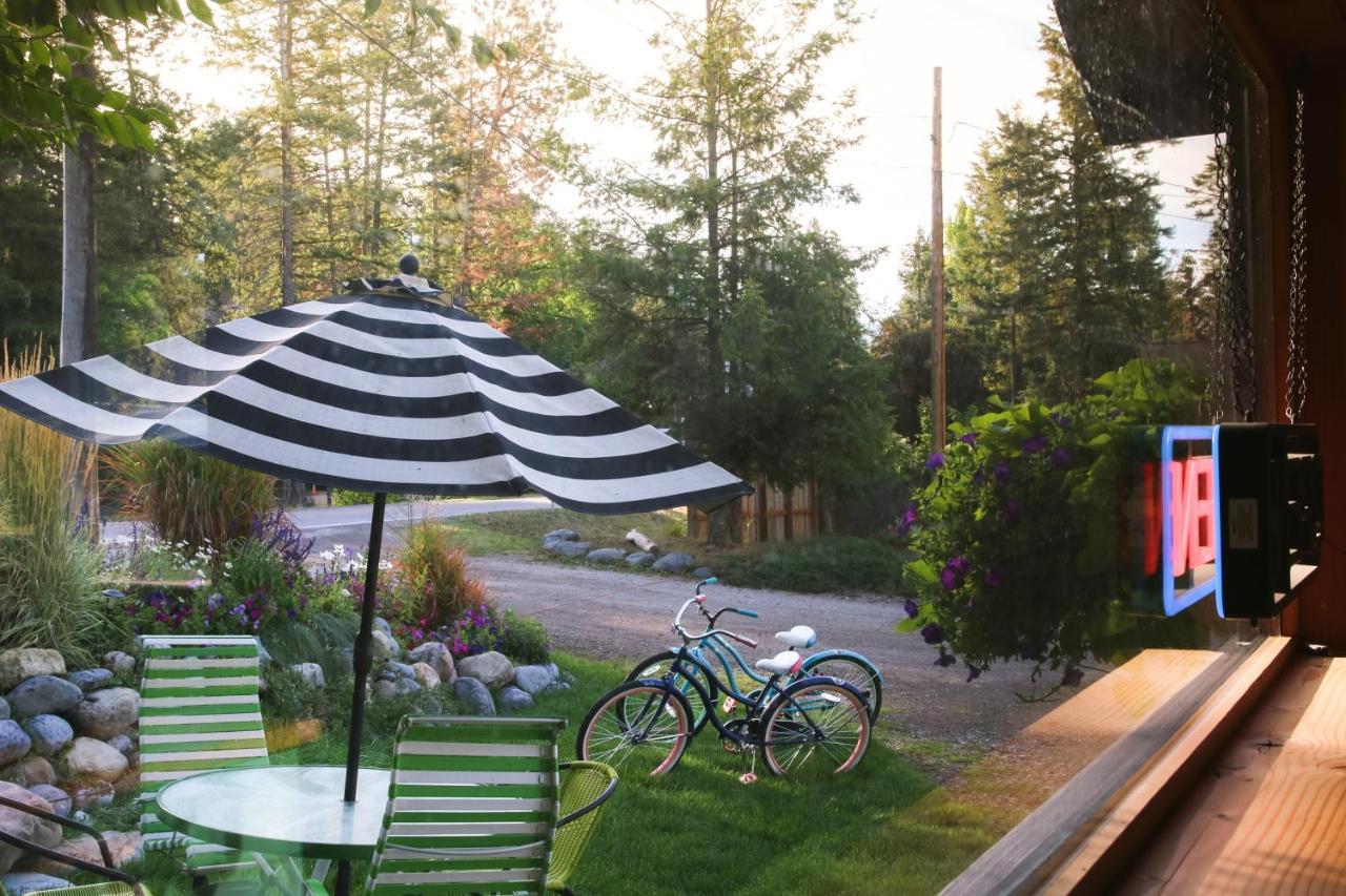 Flathead Lake Resort Woods Bay ภายนอก รูปภาพ